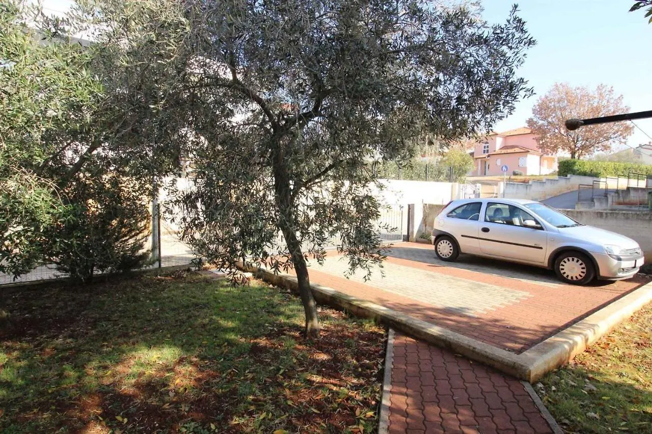 Apartment In Novigrad/Istrien 9640 Karpinjan